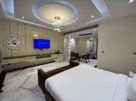 Hotels near india expo mart Greater noida				, Noida