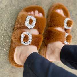 Cozy Comfort Women's Fuzzy Slippers For Warmth And, ps 127