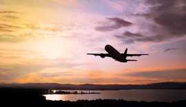 Get affordable red eye flights tickets 