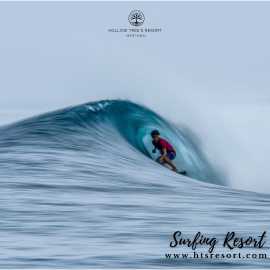 Surfing Resort, Padang