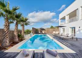 Rent Villa With a Tourist Licence in Jesús, Santa , Ibiza